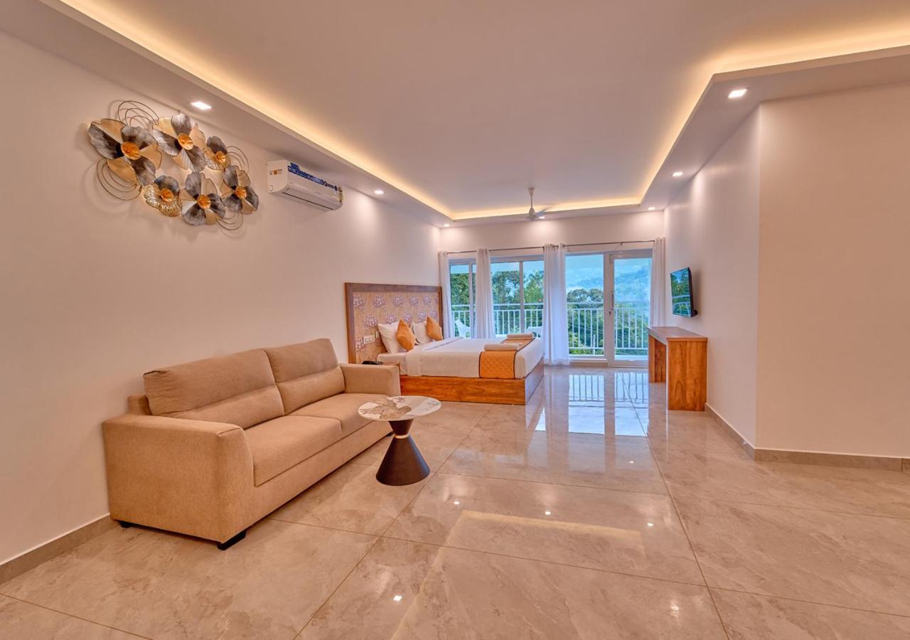 Ice Mist Pool Resort Munnar By Voye Homes מראה חיצוני תמונה