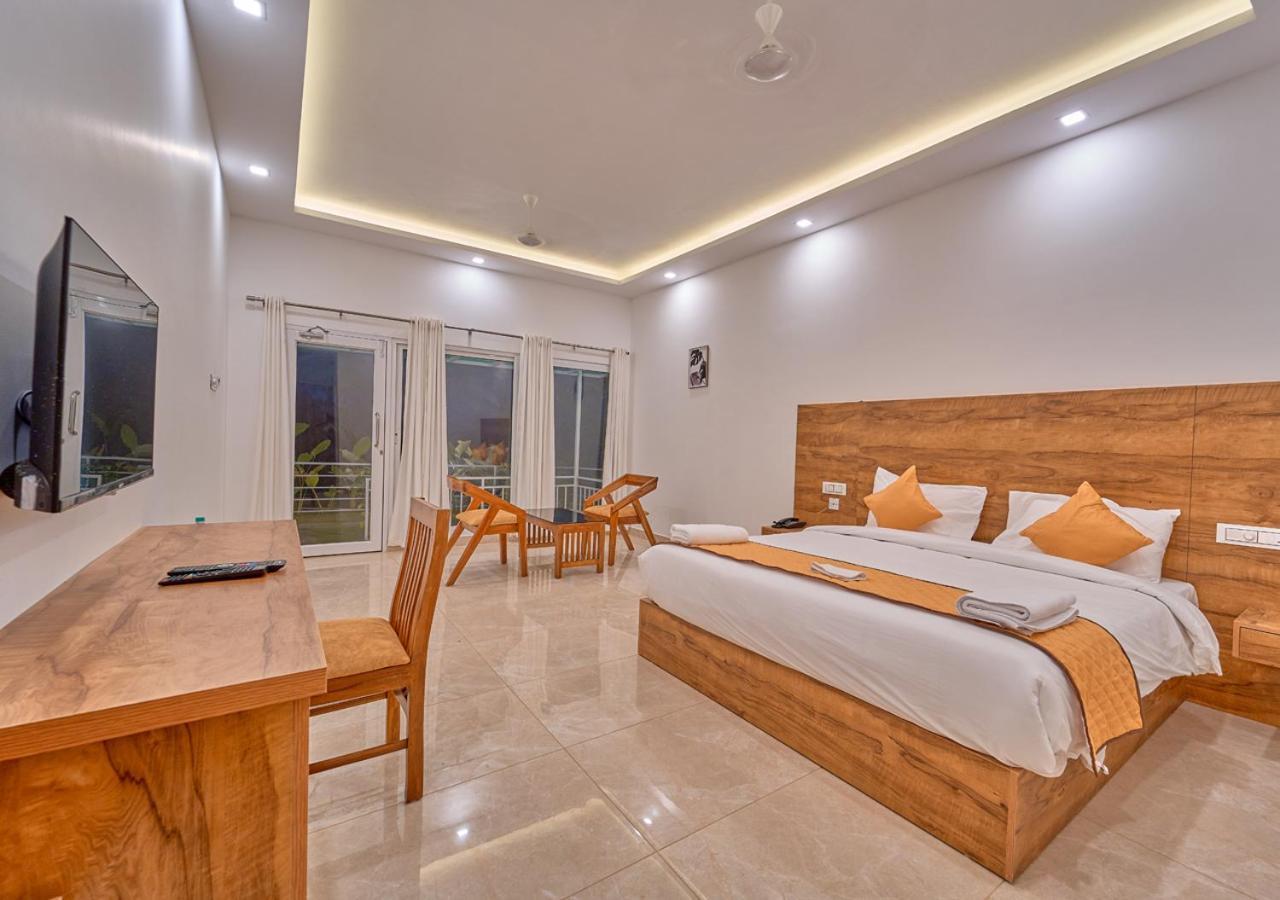 Ice Mist Pool Resort Munnar By Voye Homes מראה חיצוני תמונה