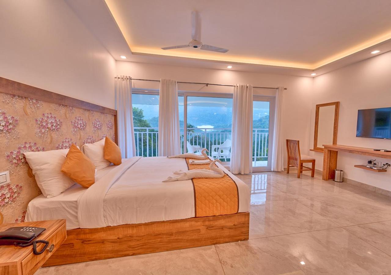Ice Mist Pool Resort Munnar By Voye Homes מראה חיצוני תמונה